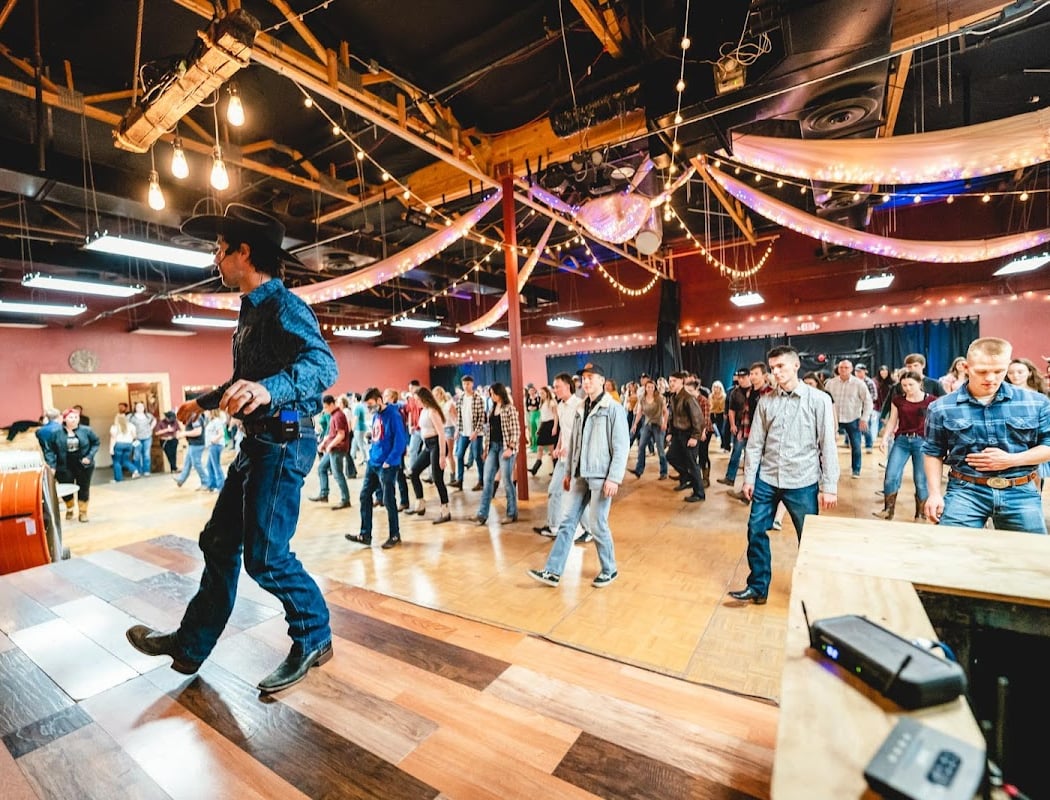 Country Line Dancing Lessons 5